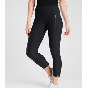 Athleta Stellar Crop Pant in Black Size small